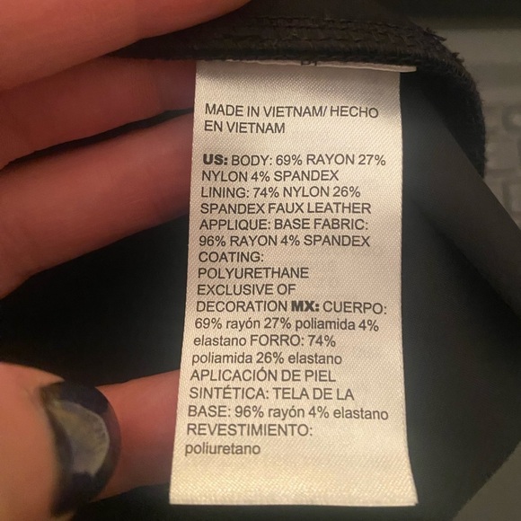 CHICO'S Black Dress Pants W/ Flowers On The Side Sz.3=16 - Picture 5 of 5